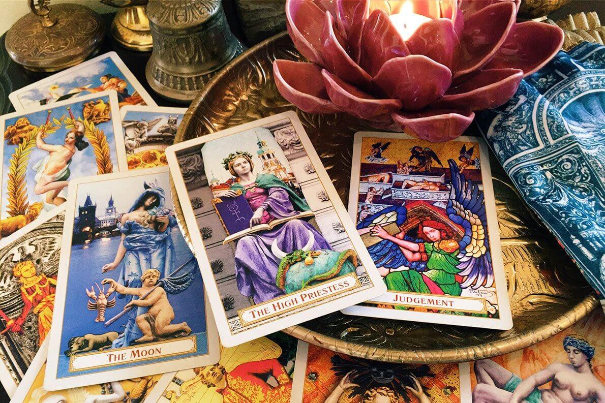 Tudo o que você precisa saber sobre o Tarot
