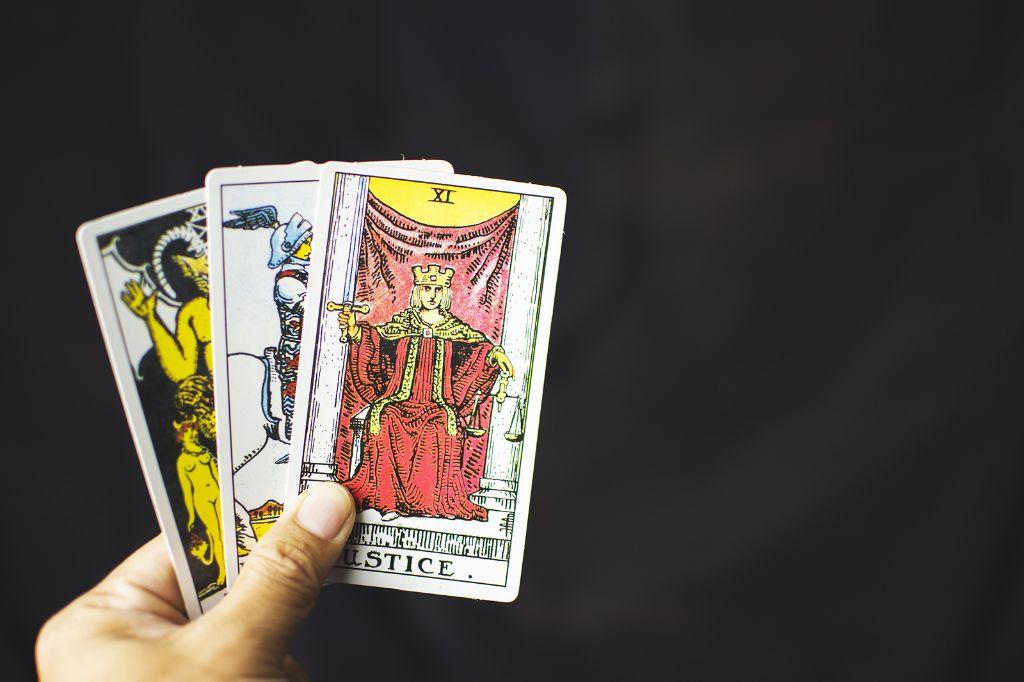 Previsões do Tarot para Outubro de 2021
